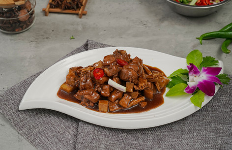 酱香鸡煲外卖煲仔饭成品菜